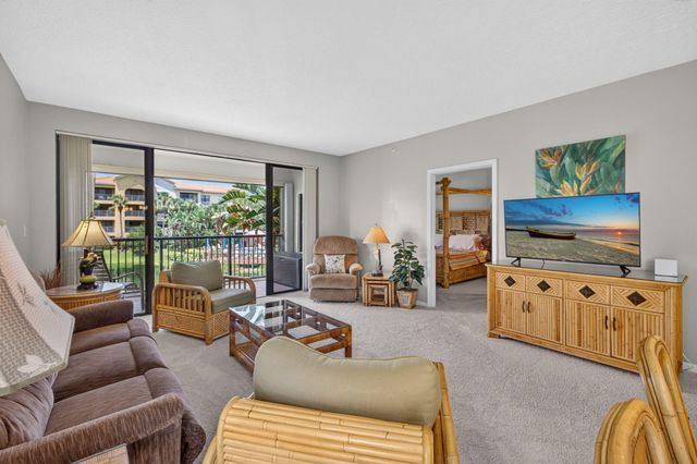 500 UNO LAGO Drive 201, Juno Beach, FL 33408