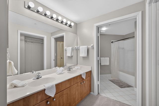 500 UNO LAGO Drive 201, Juno Beach, FL 33408