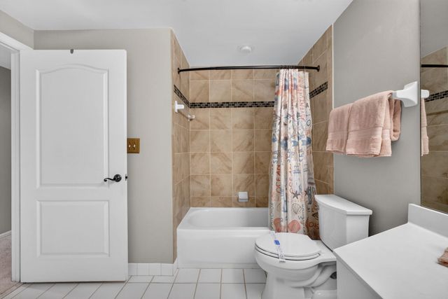 500 UNO LAGO Drive 201, Juno Beach, FL 33408