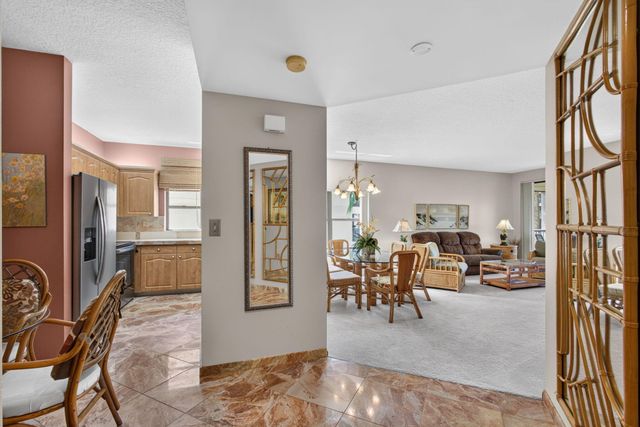 500 UNO LAGO Drive 201, Juno Beach, FL 33408