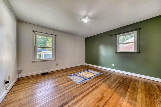 3220 Pollack Avenue, Evansville, IN 47714
