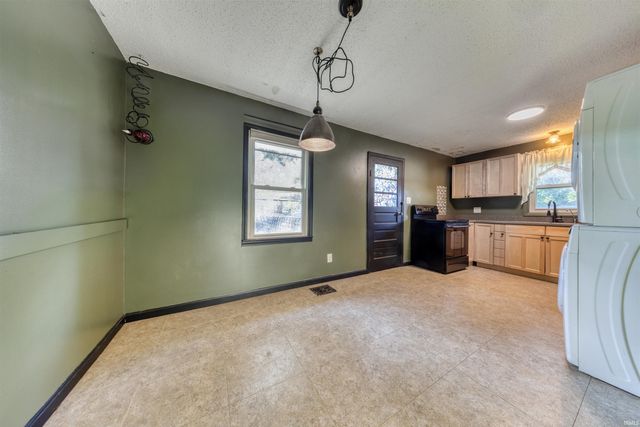 3220 Pollack Avenue, Evansville, IN 47714