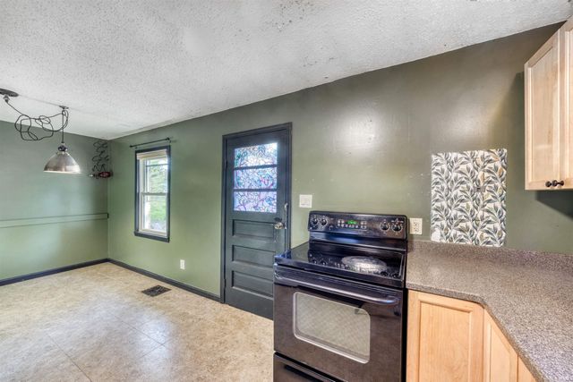3220 Pollack Avenue, Evansville, IN 47714
