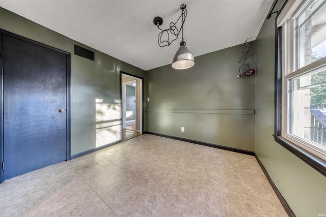 3220 Pollack Avenue, Evansville, IN 47714