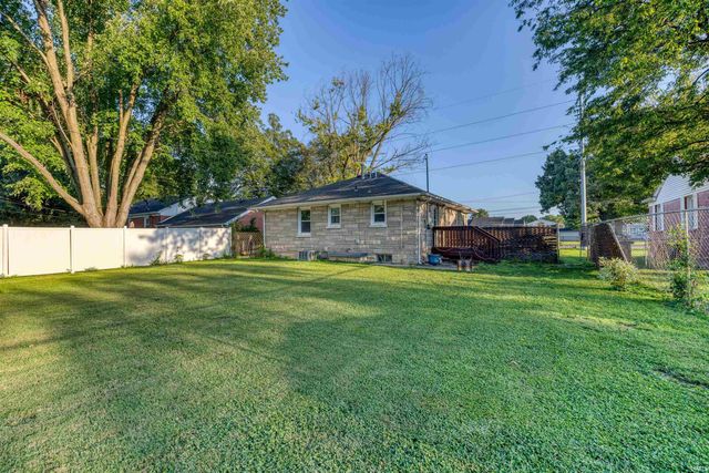 3220 Pollack Avenue, Evansville, IN 47714