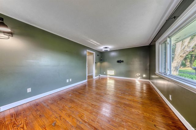 3220 Pollack Avenue, Evansville, IN 47714