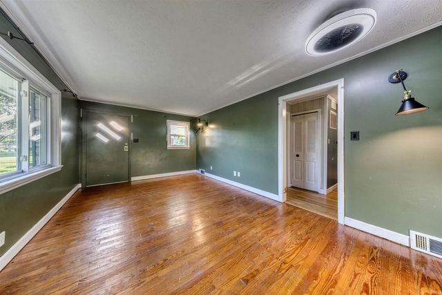 3220 Pollack Avenue, Evansville, IN 47714