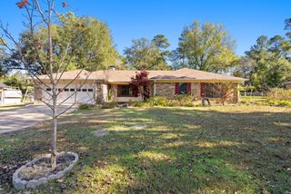 2671 Pineview Drive, Tyler, TX 75704