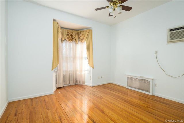 14811 10th Avenue, Whitestone, NY 11357