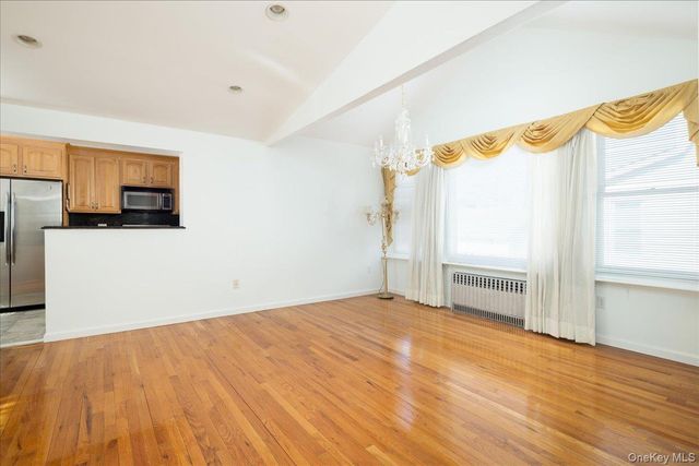 14811 10th Avenue, Whitestone, NY 11357