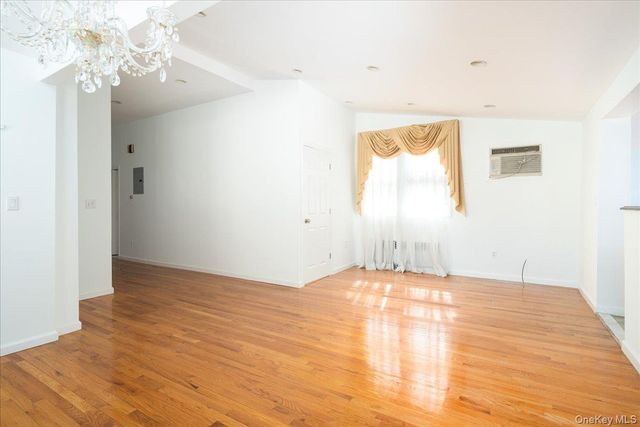 14811 10th Avenue, Whitestone, NY 11357
