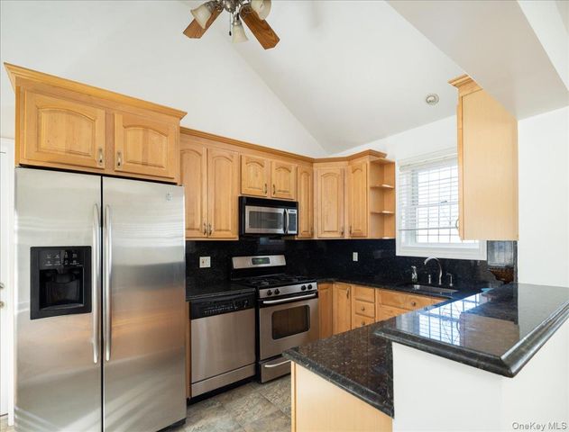 14811 10th Avenue, Whitestone, NY 11357