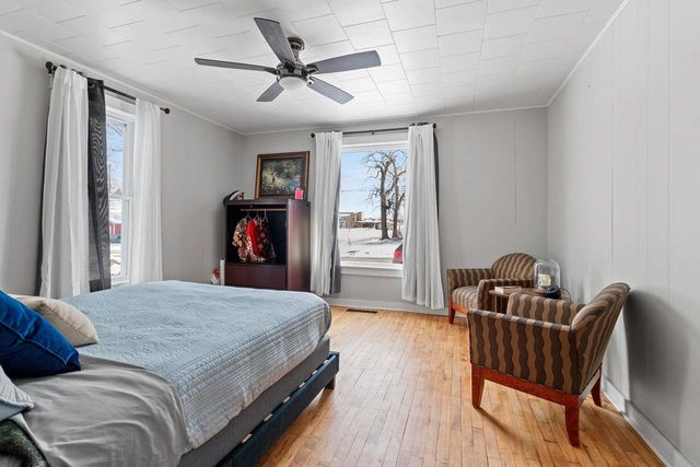 34 N 3RD STREET, Winneconne, WI 54986