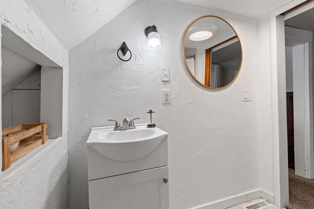 34 N 3RD STREET, Winneconne, WI 54986