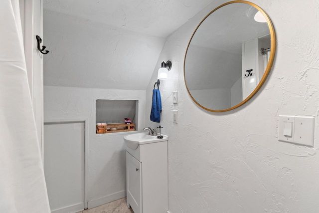 34 N 3RD STREET, Winneconne, WI 54986