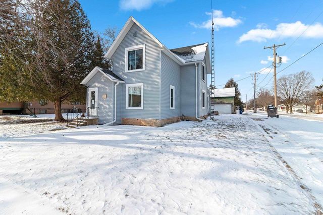 34 N 3RD STREET, Winneconne, WI 54986