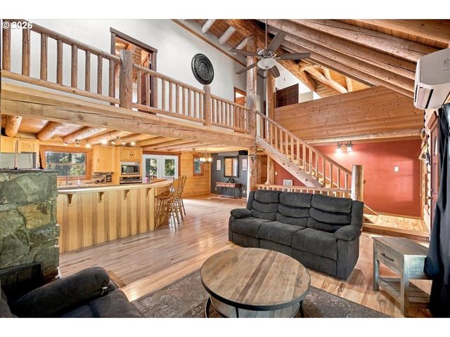 25128 LAWRENCE Rd, Junction City, OR 97448