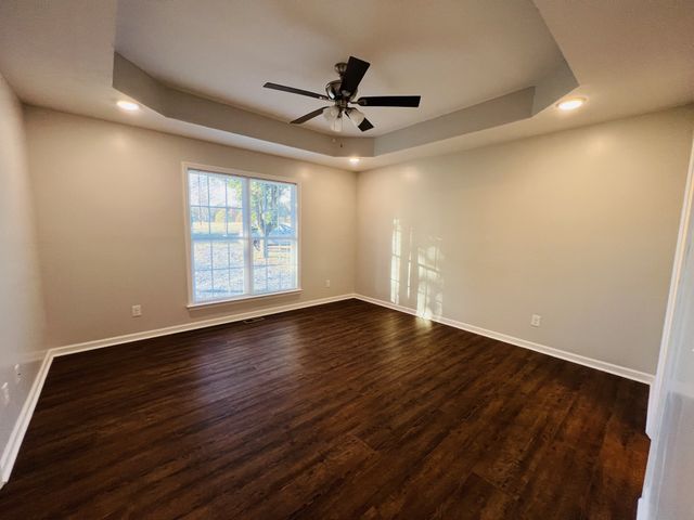 60 Myrick Rd, Flintville, TN 37335