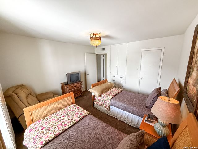 8401 N New Braunfels Ave Apt 323A, San Antonio, TX 78209