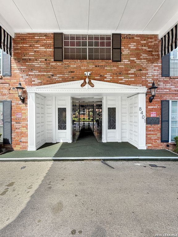 8401 N New Braunfels Ave Apt 323A, San Antonio, TX 78209
