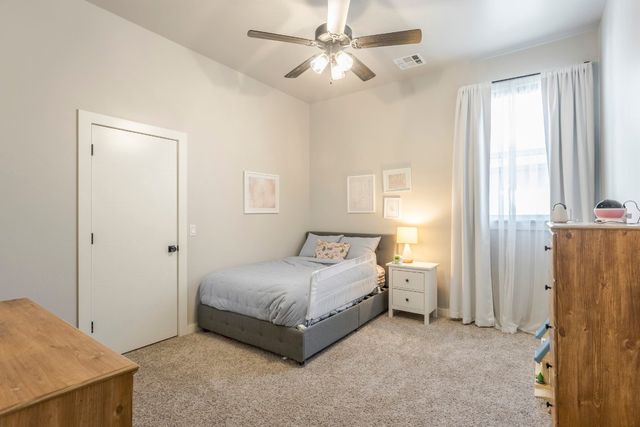 1401 Regency Bridge Circle, Edmond, OK 73034