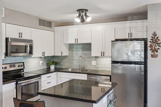 366 WATERSIDE DRIVE 104, Altamonte Springs, FL 32701