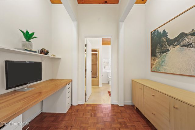 565 Hillcrest Circle, Etowah, TN 37331