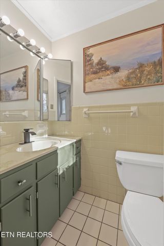 565 Hillcrest Circle, Etowah, TN 37331