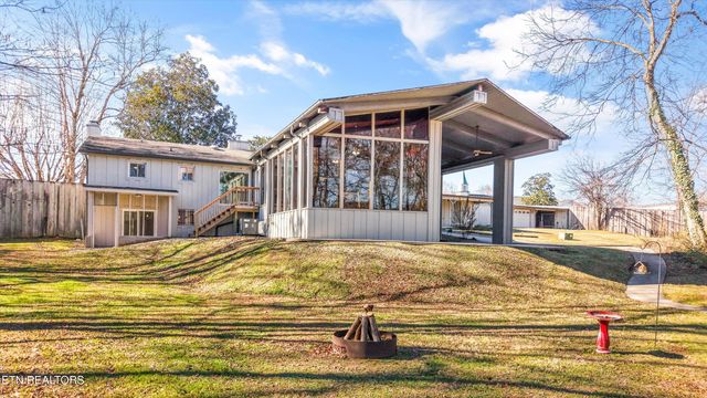 565 Hillcrest Circle, Etowah, TN 37331