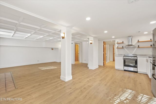 565 Hillcrest Circle, Etowah, TN 37331