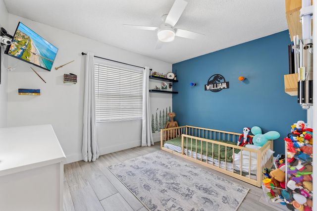 5483 Club Circle, Haverhill, FL 33415