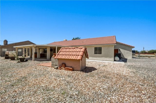 3001 South Torrey Pines Avenue, Pahrump, NV 89048