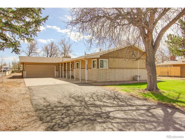 208 35th Street SW, Loveland, CO 80537