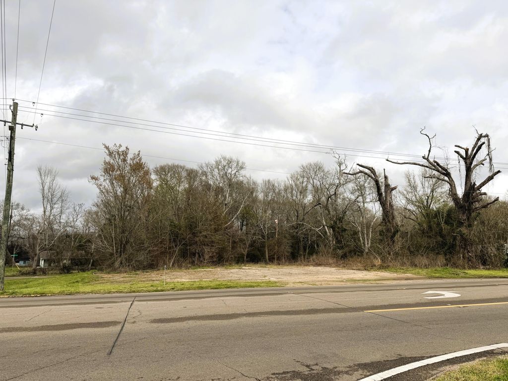 00 Hwy 42, Hattiesburg, MS 39401