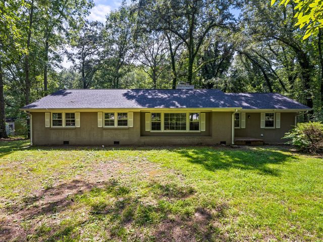 1006 Westwood Dr, Tullahoma, TN 37388