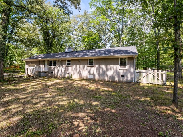 1006 Westwood Dr, Tullahoma, TN 37388