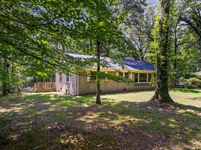 1006 Westwood Dr, Tullahoma, TN 37388