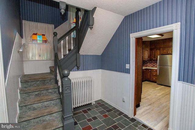 813 JUNIPER ST, Quakertown, PA 18951