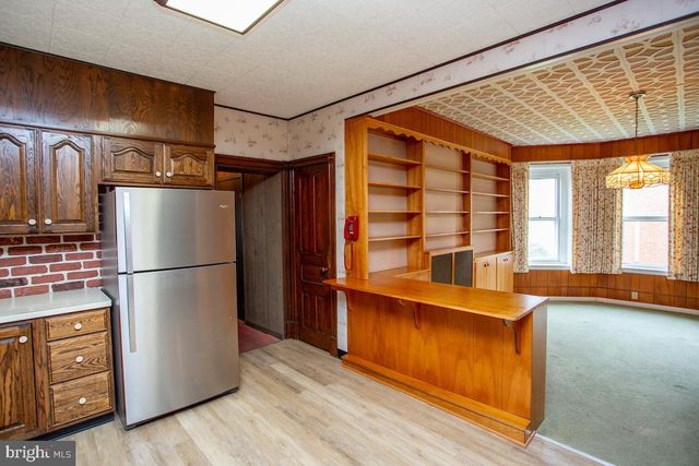 813 JUNIPER ST, Quakertown, PA 18951