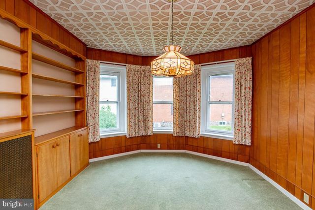 813 JUNIPER ST, Quakertown, PA 18951