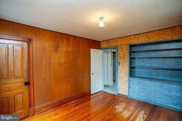 813 JUNIPER ST, Quakertown, PA 18951
