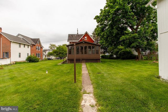 813 JUNIPER ST, Quakertown, PA 18951