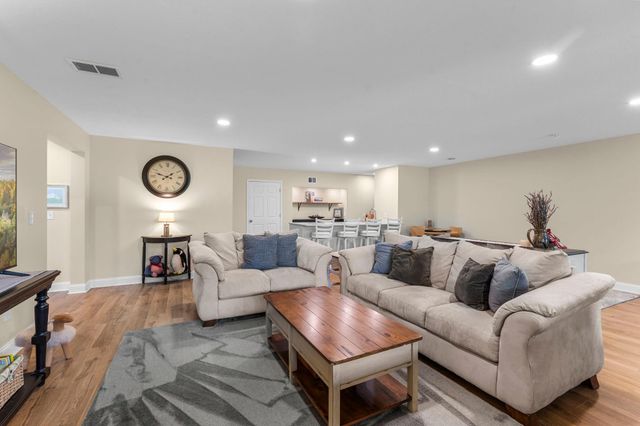 8034 Glenwood Drive, Lino Lakes, MN 55014
