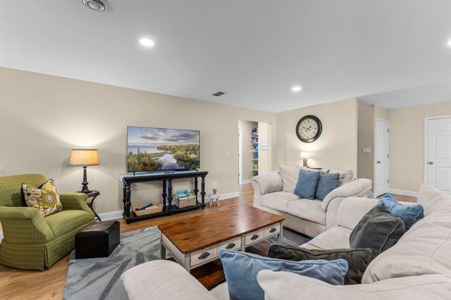 8034 Glenwood Drive, Lino Lakes, MN 55014