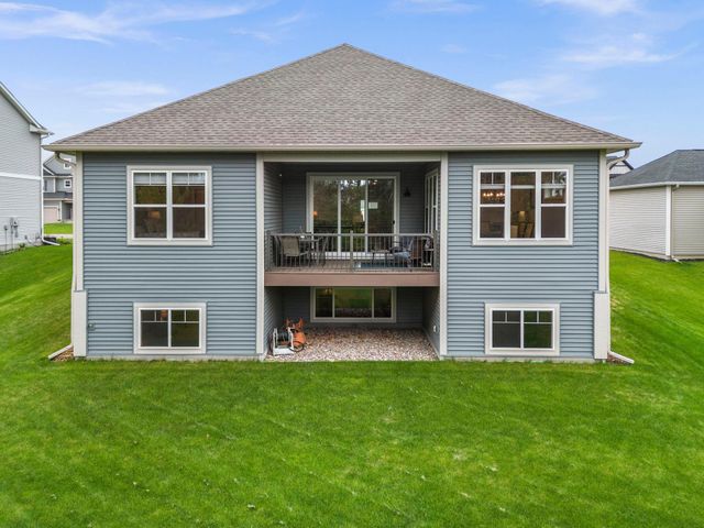 8034 Glenwood Drive, Lino Lakes, MN 55014
