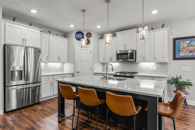 8034 Glenwood Drive, Lino Lakes, MN 55014