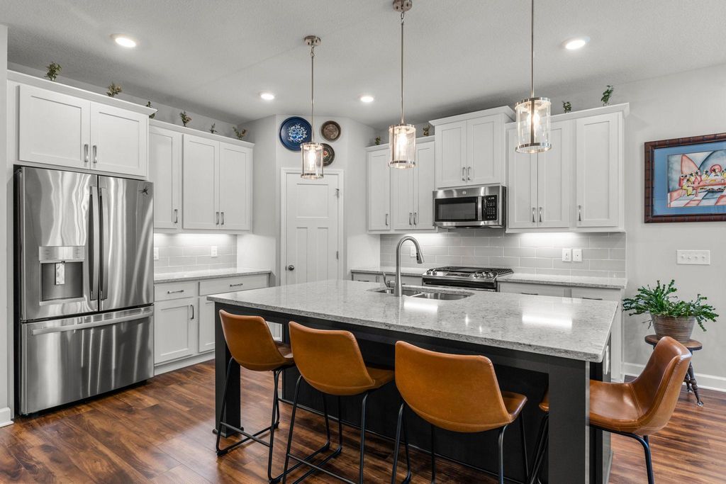 8034 Glenwood Drive, Lino Lakes, MN 55014 — photo 5