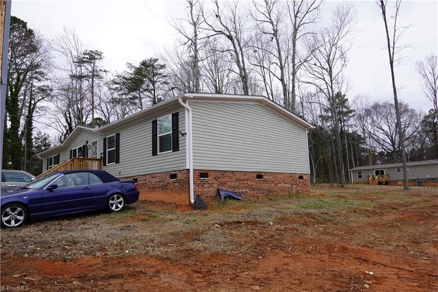 645 Avenue K, Lexington, NC 27292