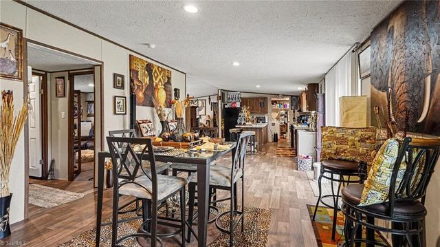 645 Avenue K, Lexington, NC 27292