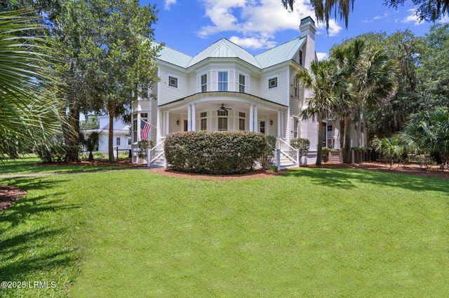 106 Coosaw Club Drive, Beaufort, SC 29907